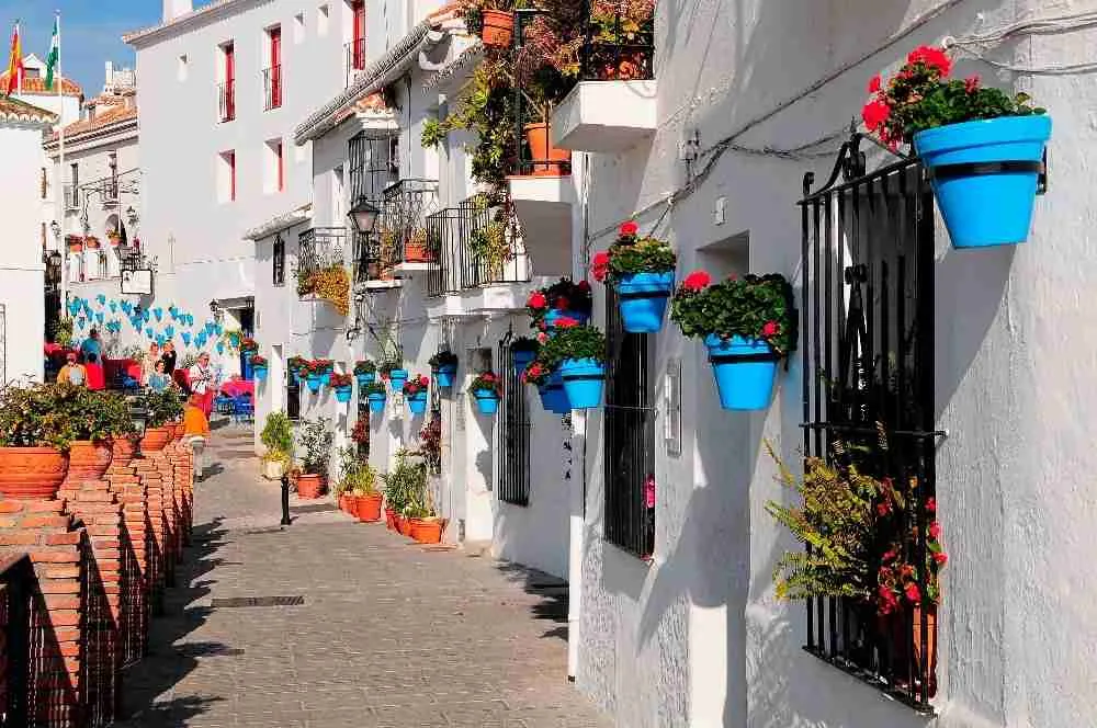 How Much Does It Cost to Buy a Home in Málaga? A Breakdown by Property Type | Vivi Real Estate