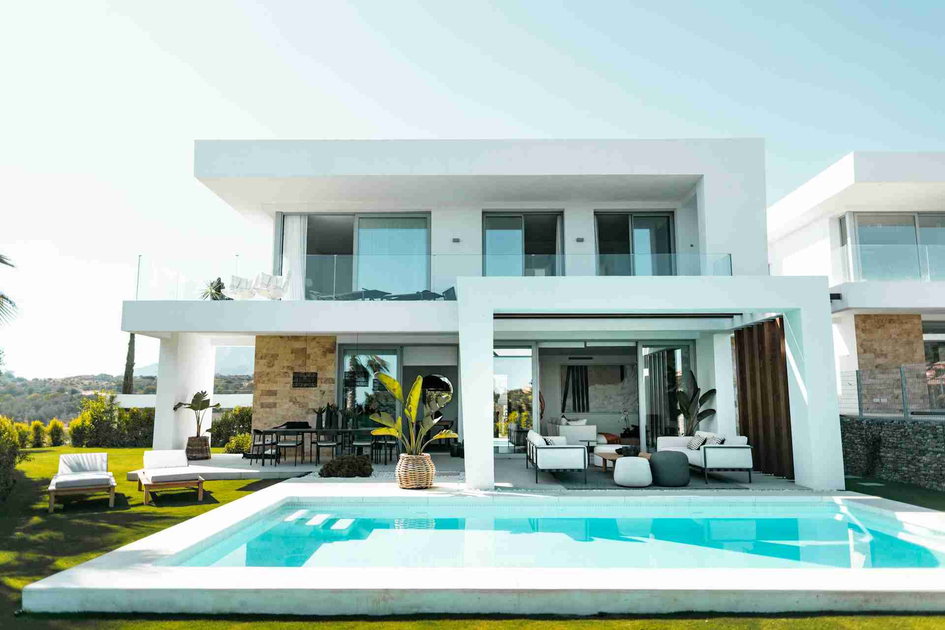 Two Costa del Sol Towns Leading Spain's Property Price Surge - Vivi Real Estate