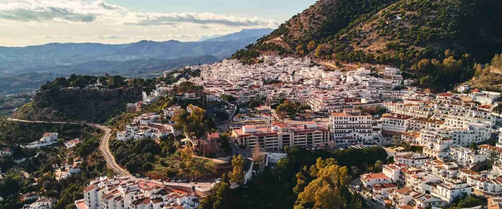 Where Are the Best Areas to Buy Property in Málaga? Local Insights for Buyers | Vivi Real Estate