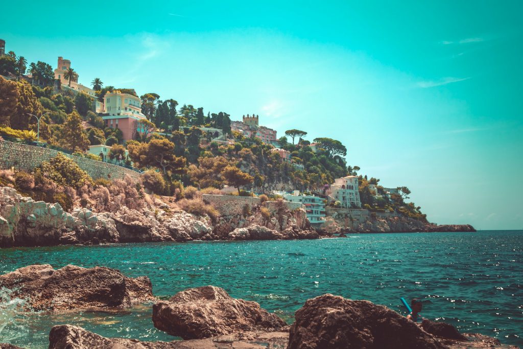 Why U.S. Investors Are Flocking to the Costa del Sol in 2025 | Vivi Real Estate