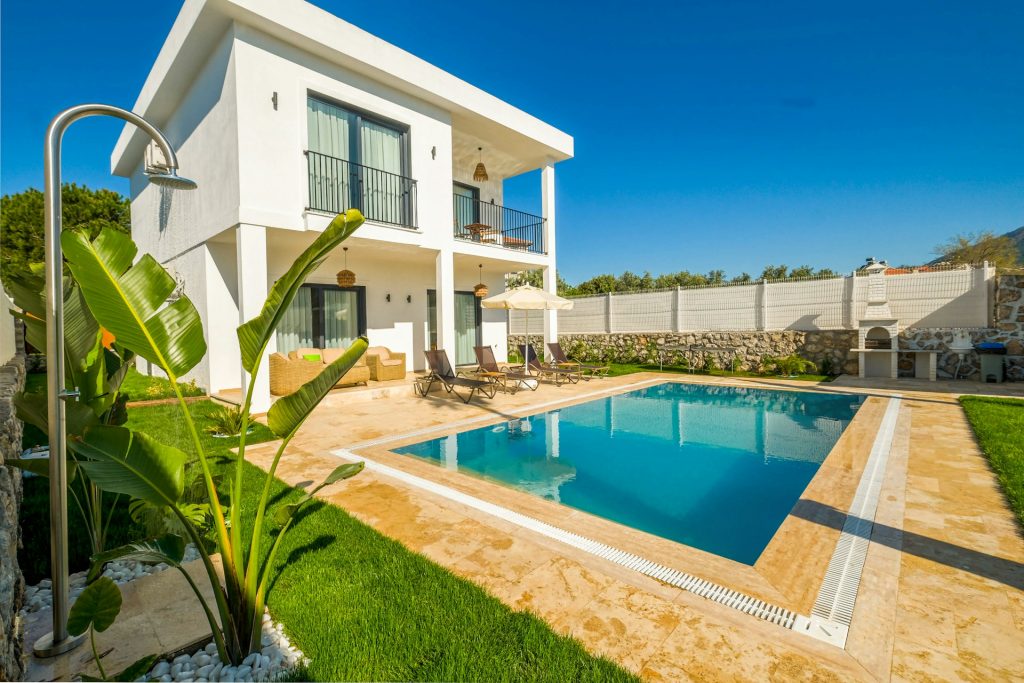 how to choose the best real estate agent in marbella 7 key questions to ask - Vivi Real Estate