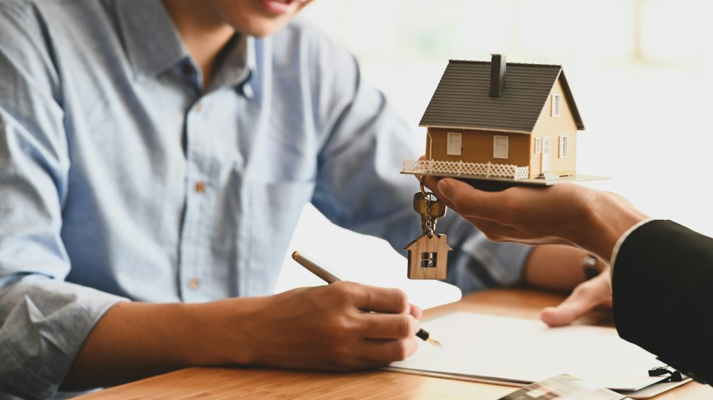 step by step guide to buying property in marbella in 2025 - Vivi Real Estate