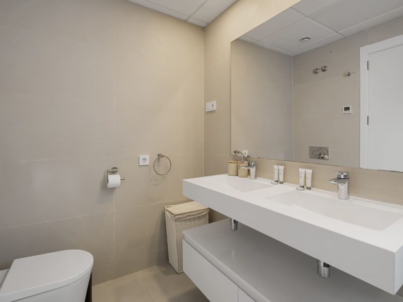 11.12.2024 Estepona - Maarten - Apart - P9